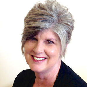 Meet your Posher, Joanie